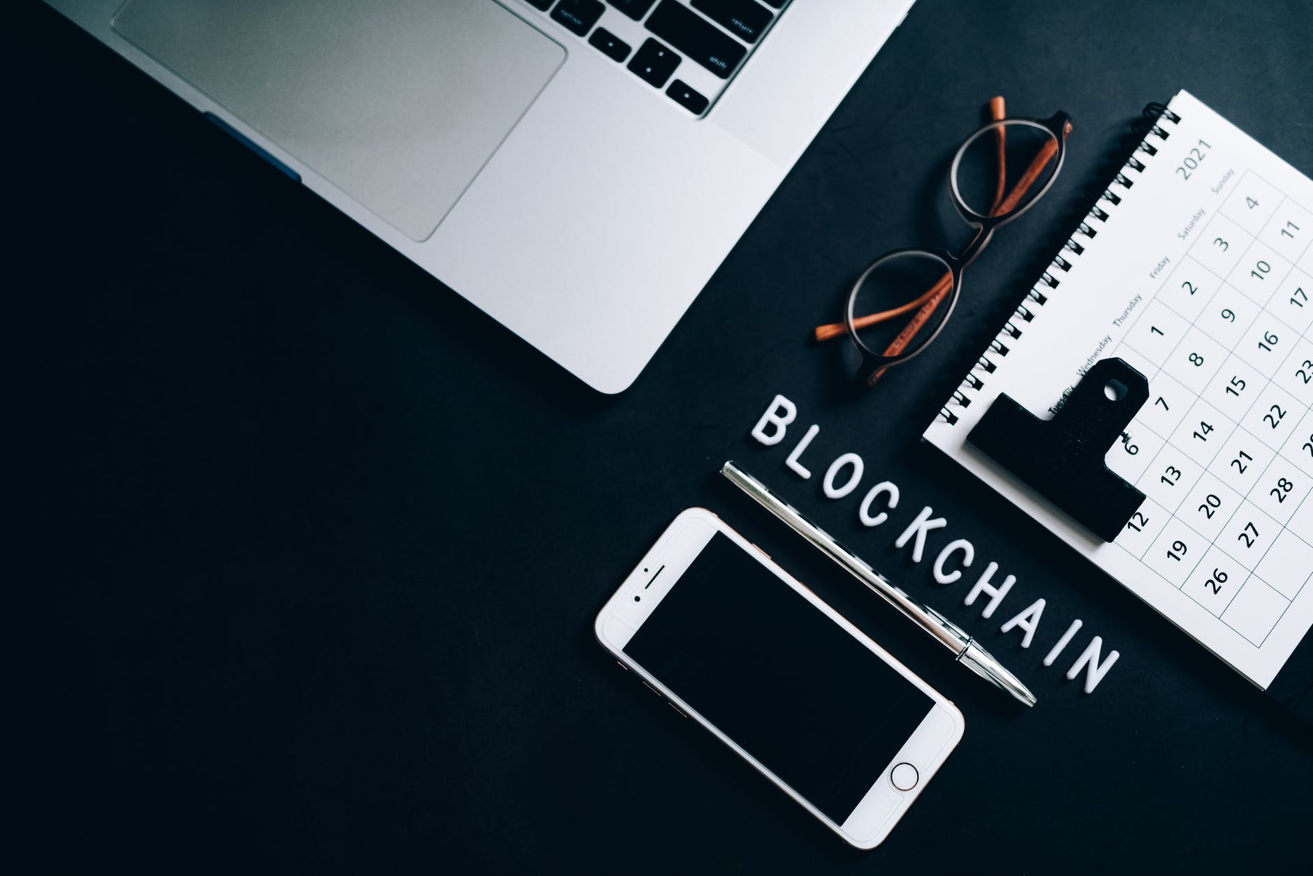 blockchain advantages and disadvantages